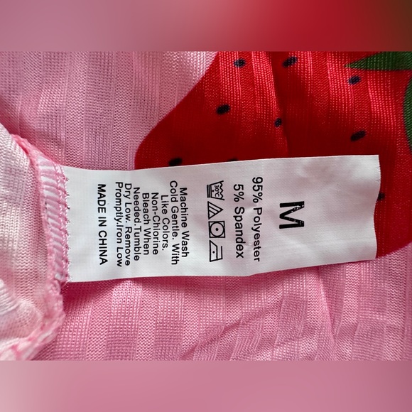🍓 Strawberry Print Cami & Shorts Set – Pink – Lightweight Ribbed Pajama Set - Picture 4 of 7